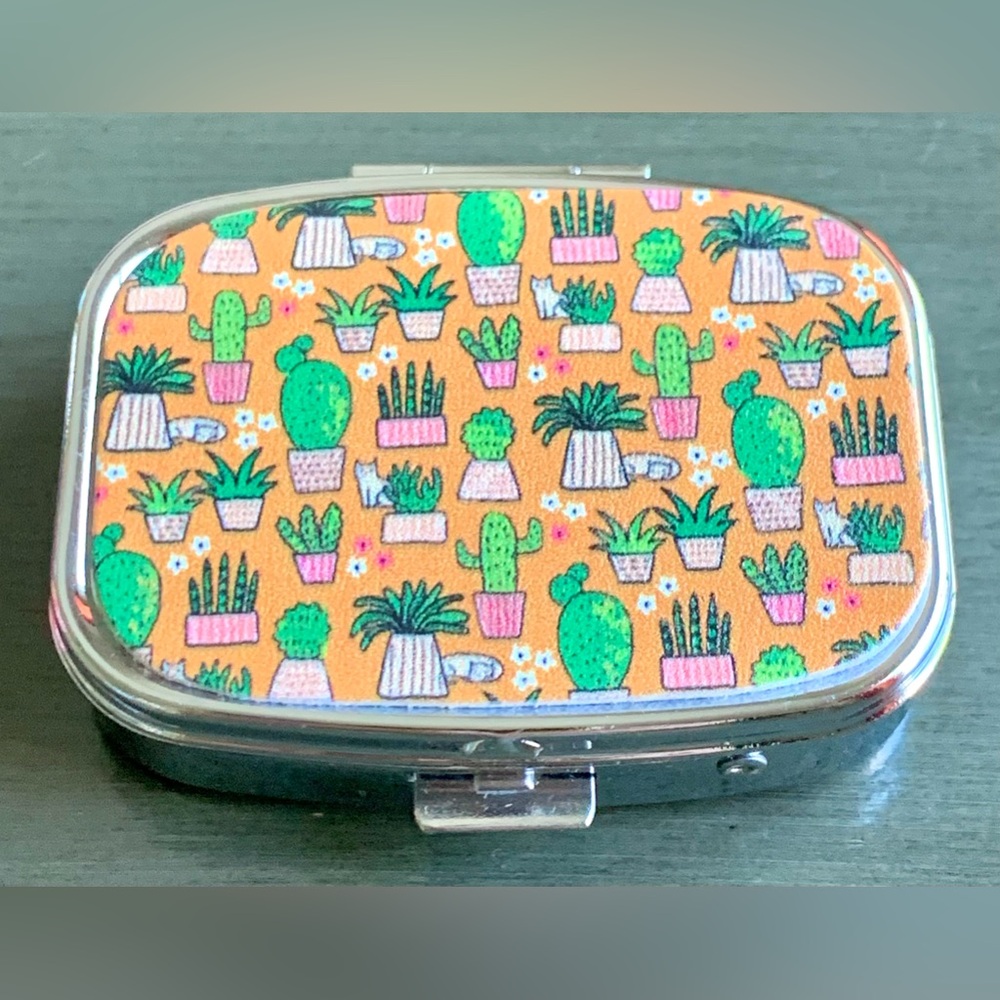 Potted Cactus Cacti Rectangular 2 Compartment Purse Travel Vitamin Pill Box New